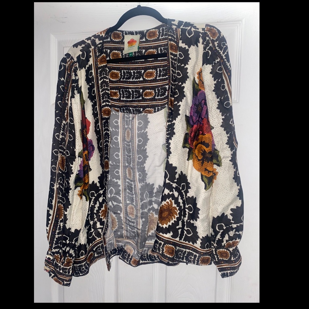 FARM Rio Beautiful Flower Tapestry Balloon Sleeve Blouse